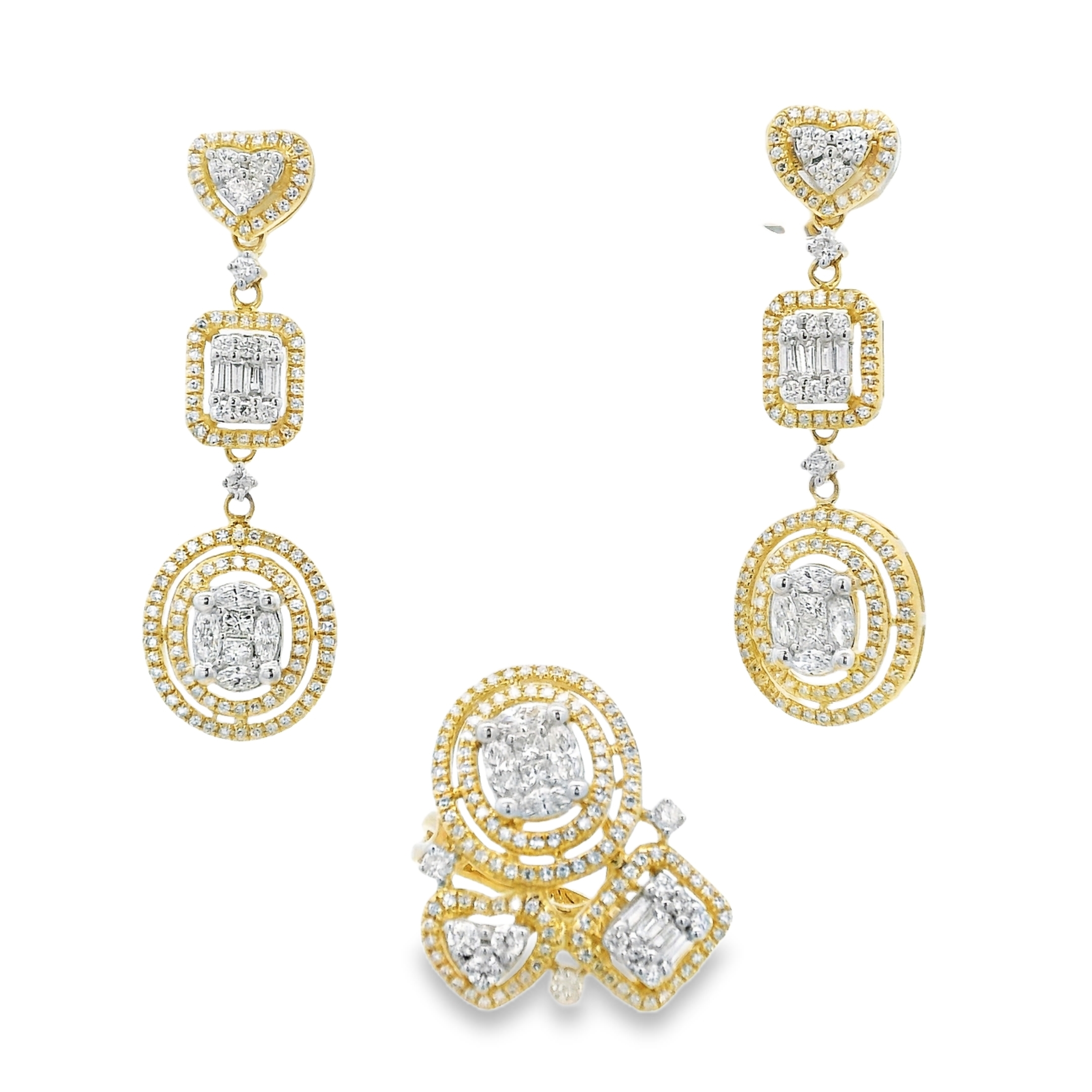 Yellow Gold Dangle Earrings with Brilliant Cut Diamonds