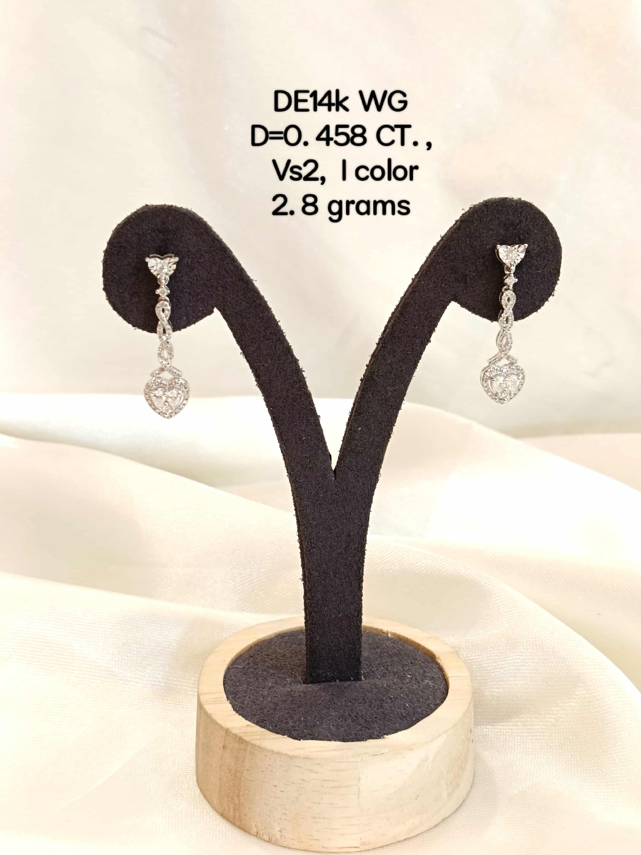White Gold Dangle Earrings with Round Cut Diamonds