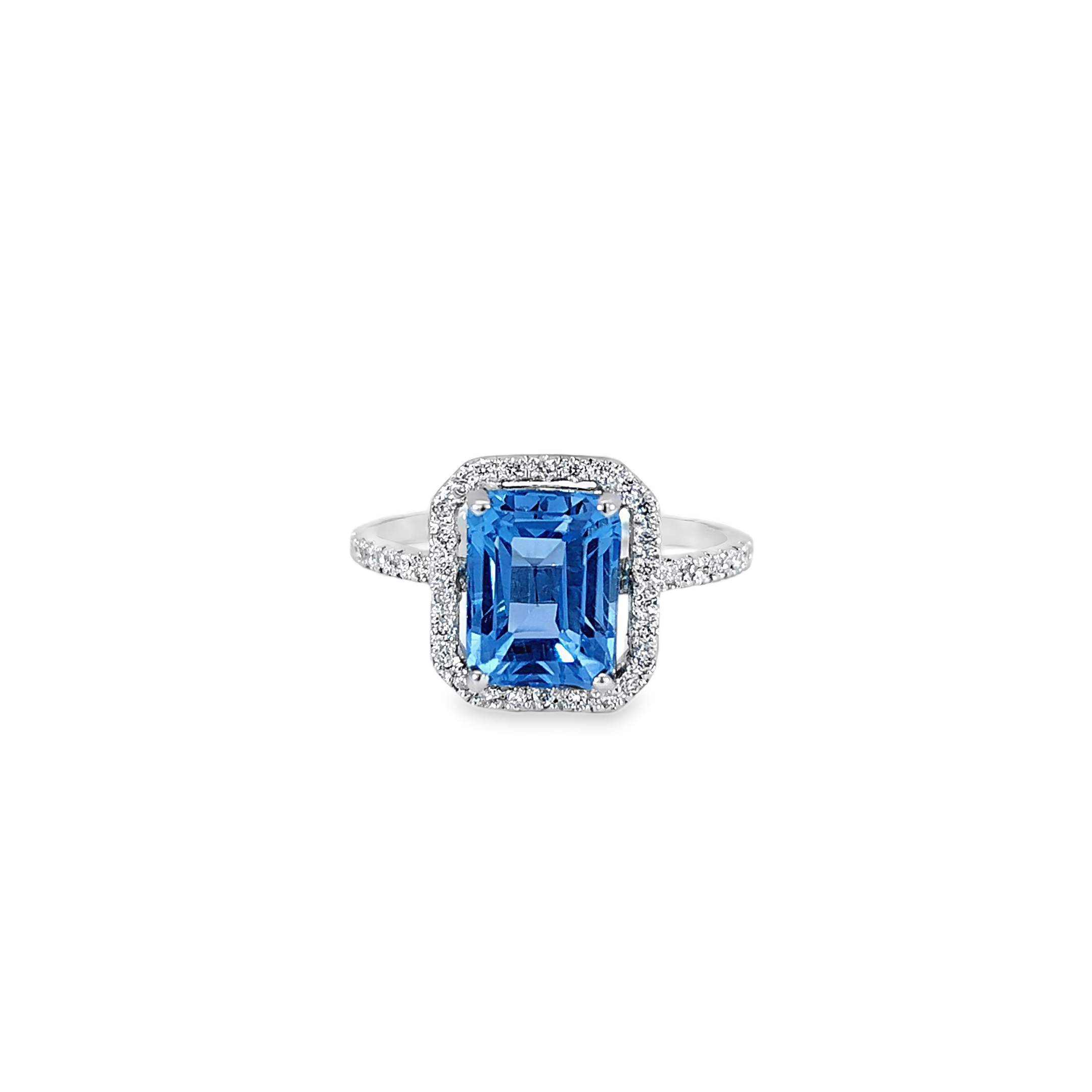 Aquamarine-Diamond Engagement Ring Collection