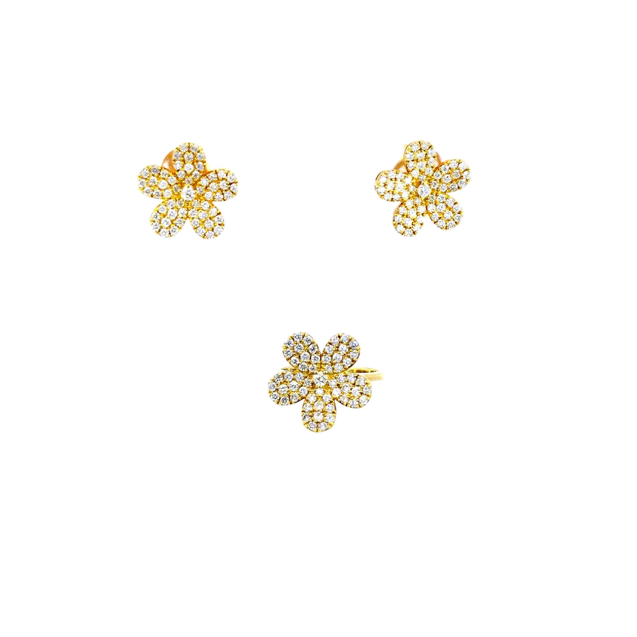 Yellow Gold Flower Diamond Studded Set